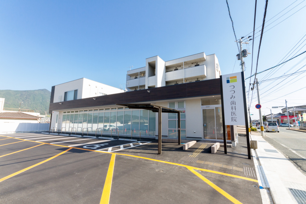 つつみ歯科医院の写真2枚目：最寄駅から徒歩5分以内、須恵町役場のすぐ隣です。