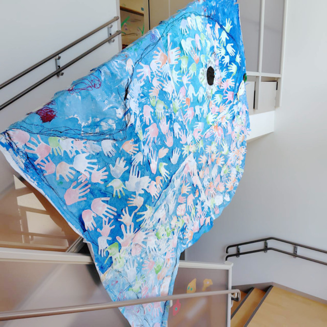 セルホーといた保育園（保育士の求人）の写真3枚目：ダイナミックな製作物も子どもたちと一緒に作ります♪