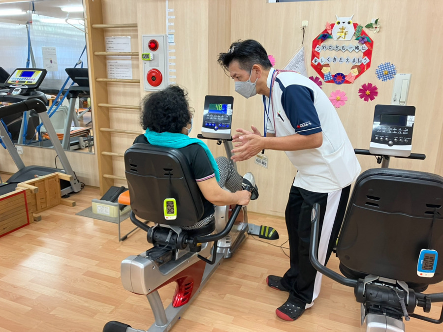 リハビリ型デイサービス　きたえるーむ大阪天下茶屋店の写真3枚目：ご利用者の【お声】に心から耳を傾けます