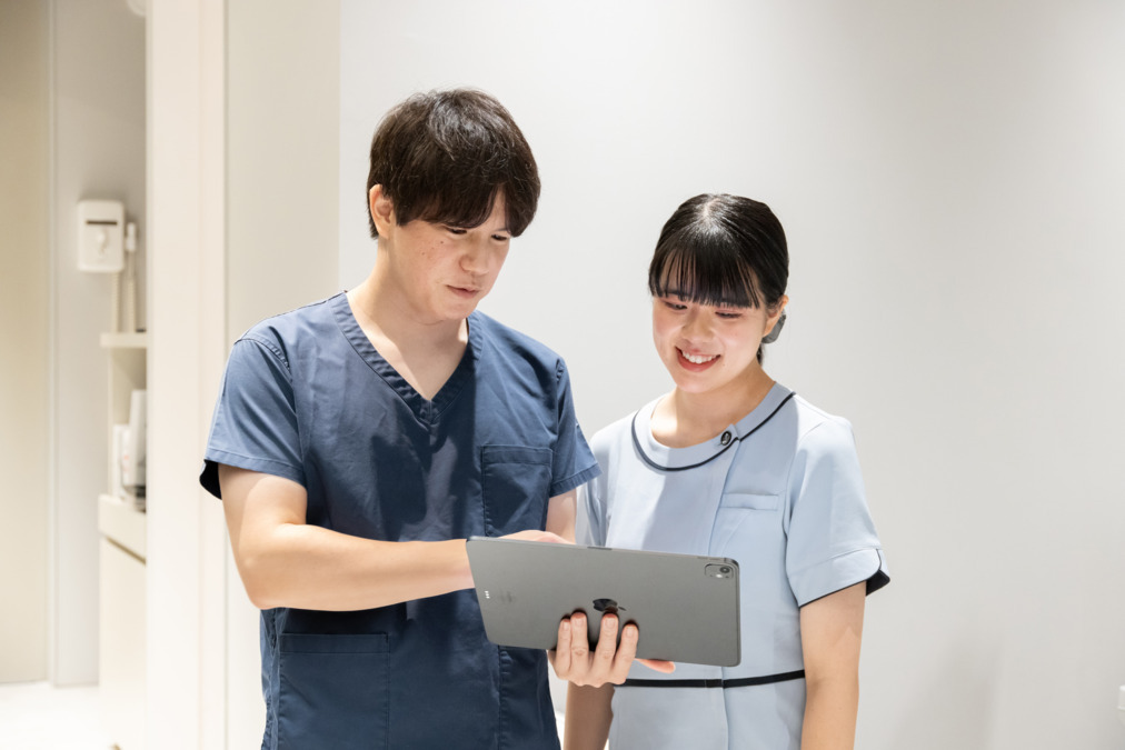 医療法人社団　栗林歯科医院　丸の内（医療事務/受付の求人）の写真4枚目：相談しやすい雰囲気なので、安心出来る環境です。