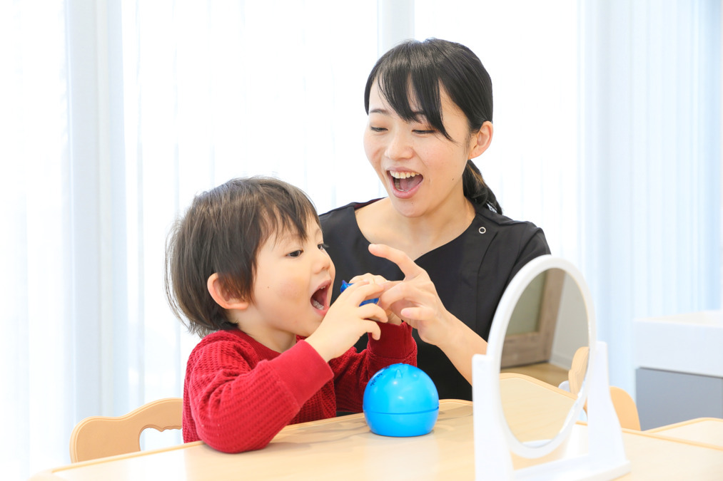 こう歯科矯正歯科（歯科衛生士の求人）の写真5枚目：