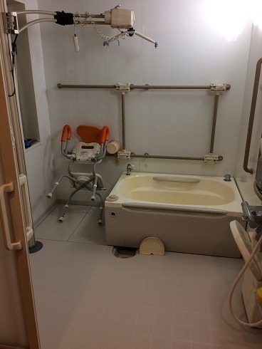 小規模多機能ファンライフ江東（管理職（介護）の求人）の写真5枚目：浴室