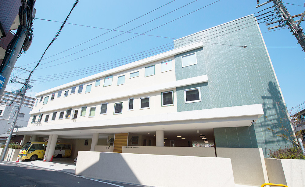 淡路保育園の写真1枚目：