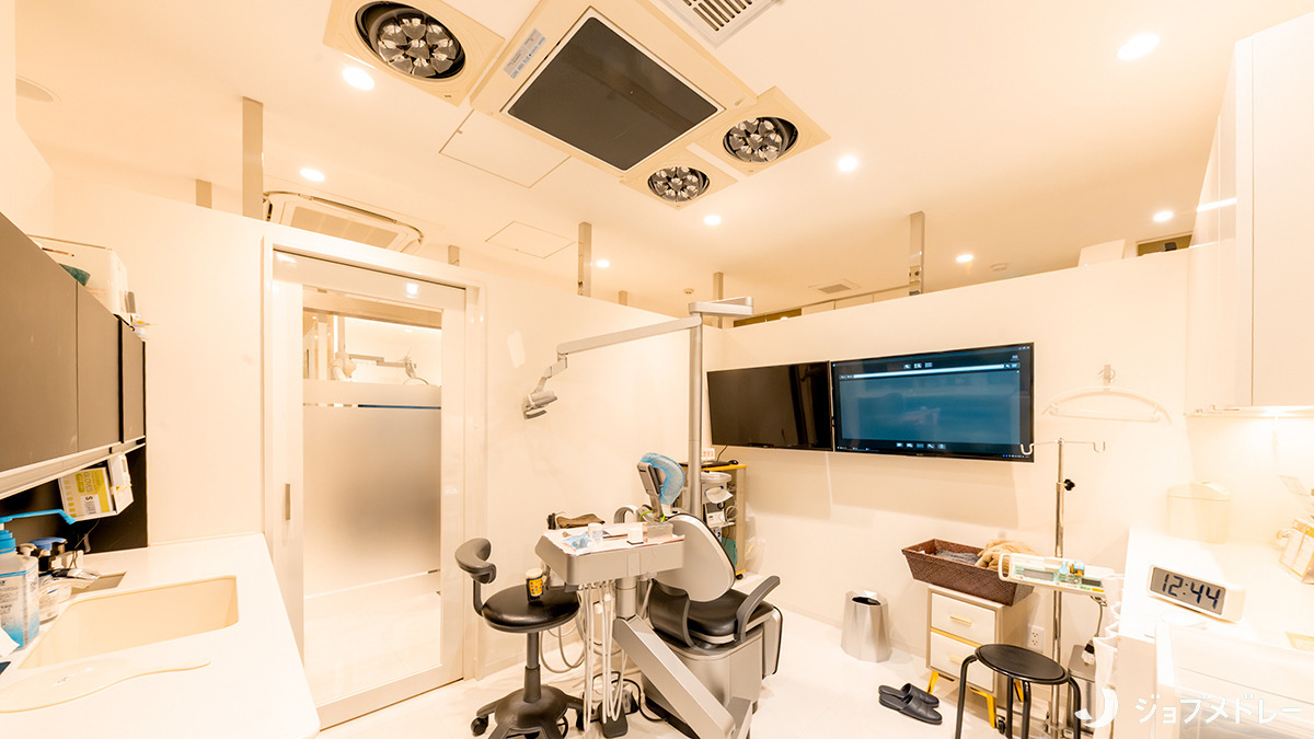 医療法人社団輝未来 あべひろ総合歯科（医療事務/受付の求人）の写真7枚目：診療室です