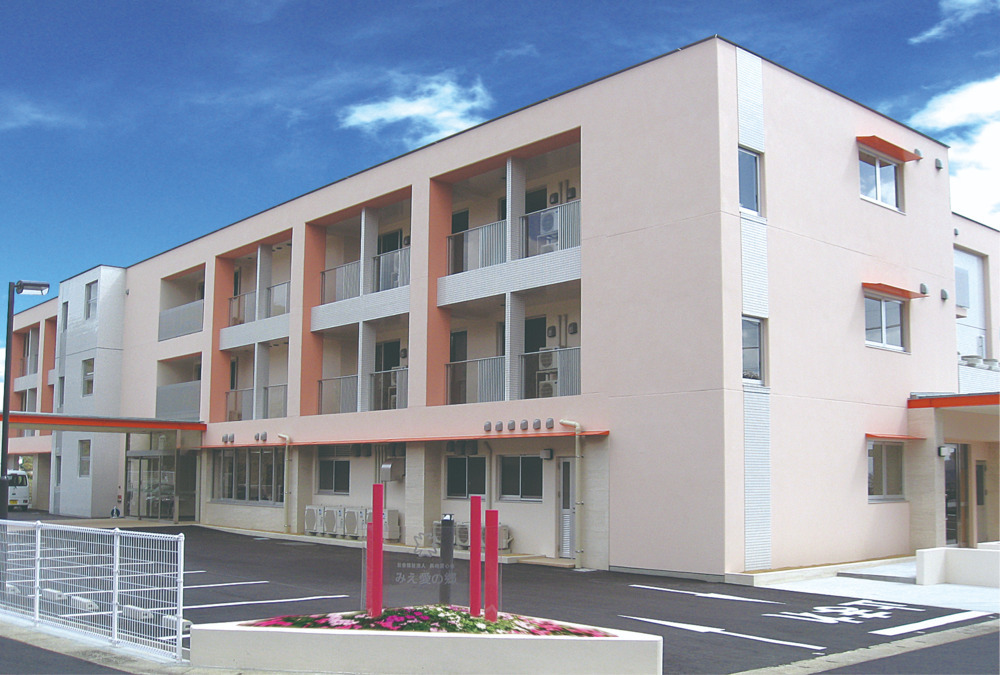 特別養護老人ホームみえ愛の郷（介護職/ヘルパーの求人）の写真2枚目：