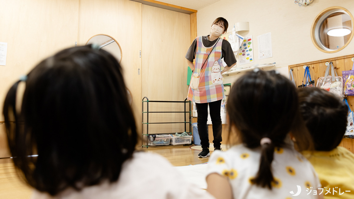 武蔵境コスモ保育園（保育士の求人）の写真12枚目：友達や保育士との関わりあいを大切にしています