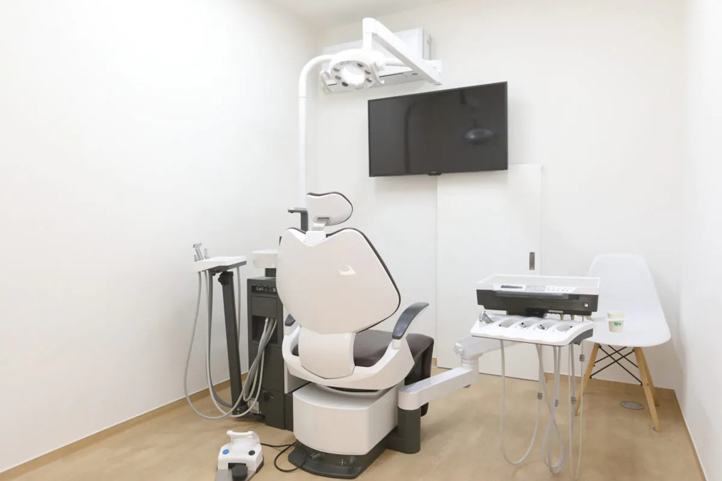 医療法人ゆたか歯科クリニック（歯科衛生士の求人）の写真6枚目：診察室