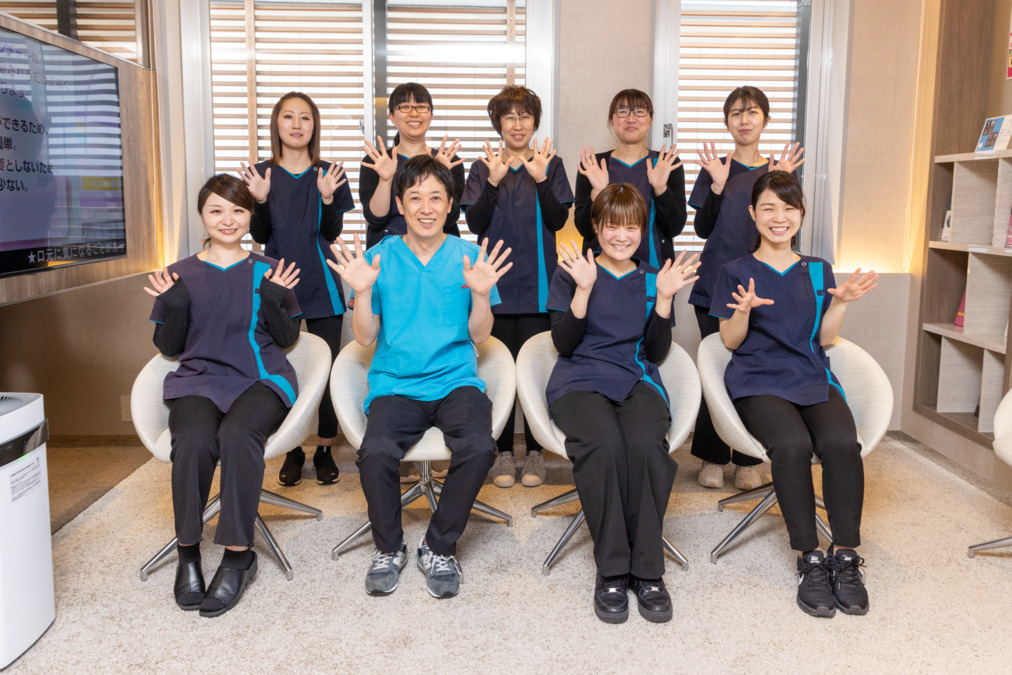 医療法人社団岡野おとなこども歯科クリニック（歯科衛生士の求人）の写真6枚目：明るく和気あいあいとした職場です！