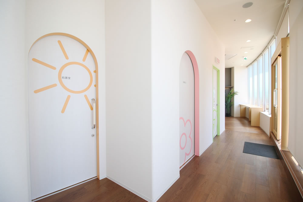 はなまるこどもの成長クリニック(医療事務/受付の求人)の写真2枚目: