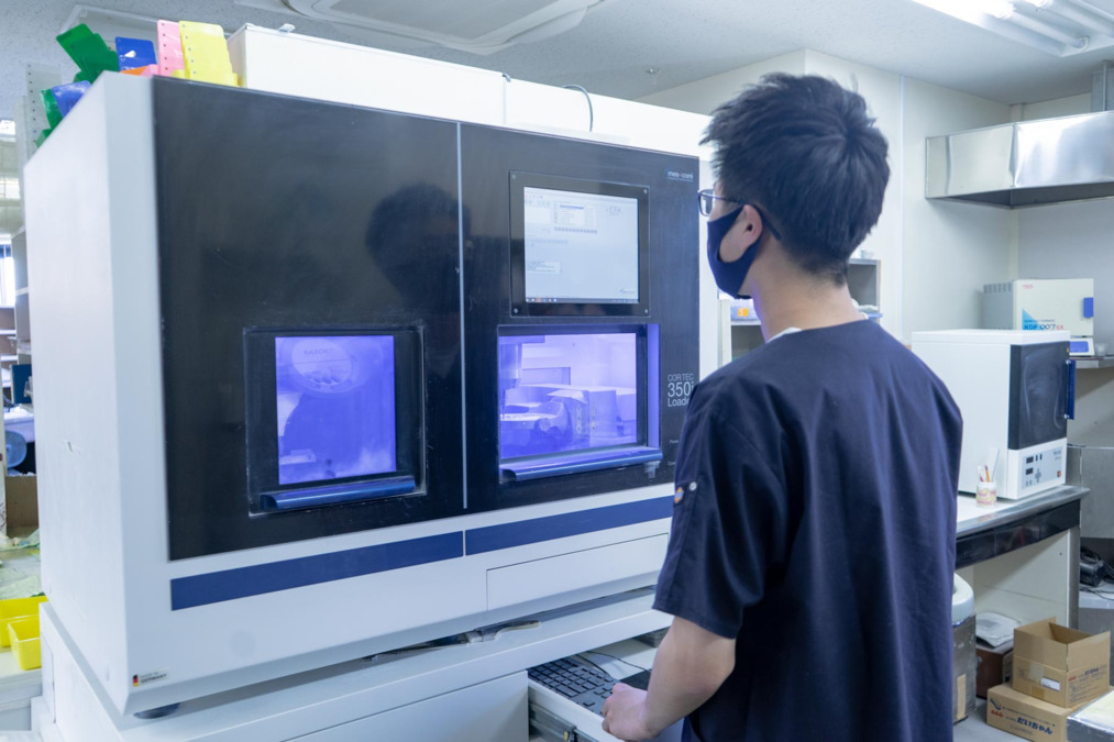 株式会社EMOTION dental lab（歯科技工士の求人）の写真2枚目：