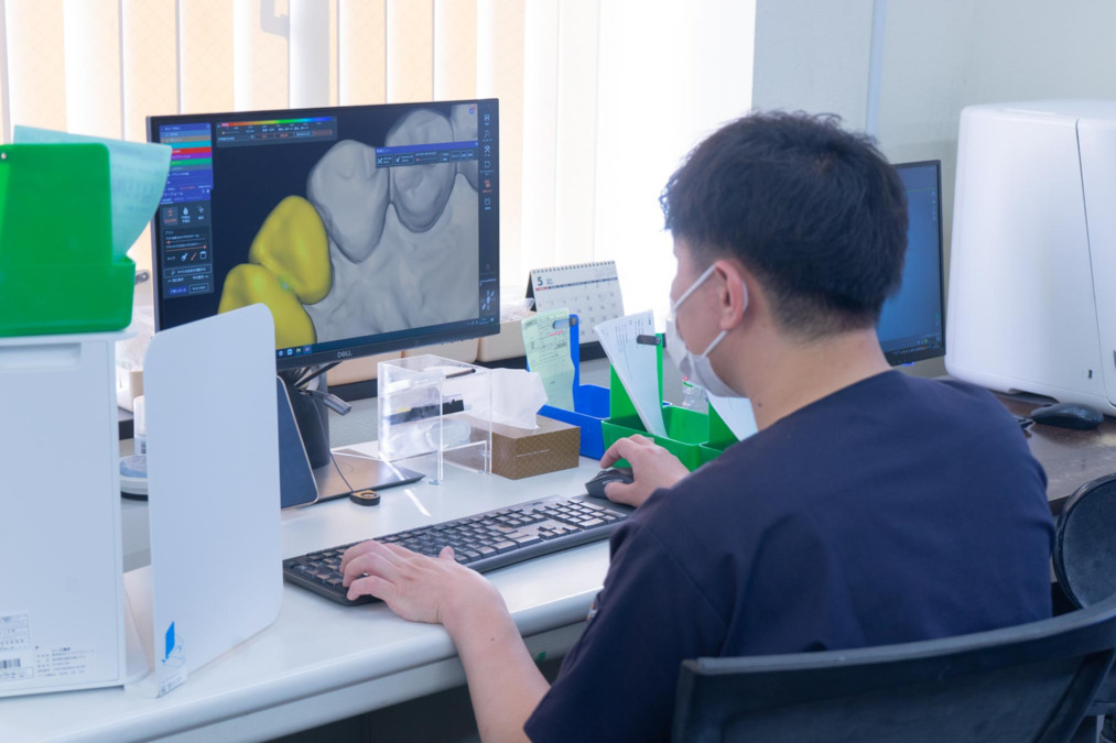 株式会社EMOTION dental lab（歯科技工士の求人）の写真3枚目：