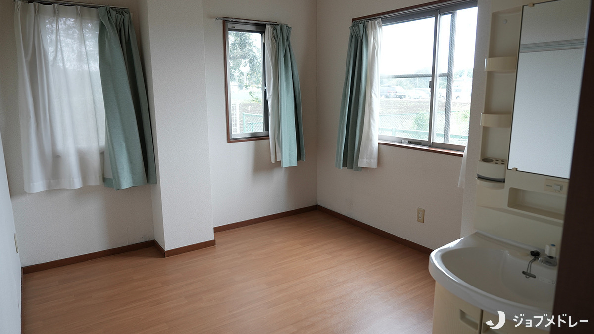 ガーデンコート千葉さつきが丘（介護職/ヘルパーの求人）の写真12枚目：居室です