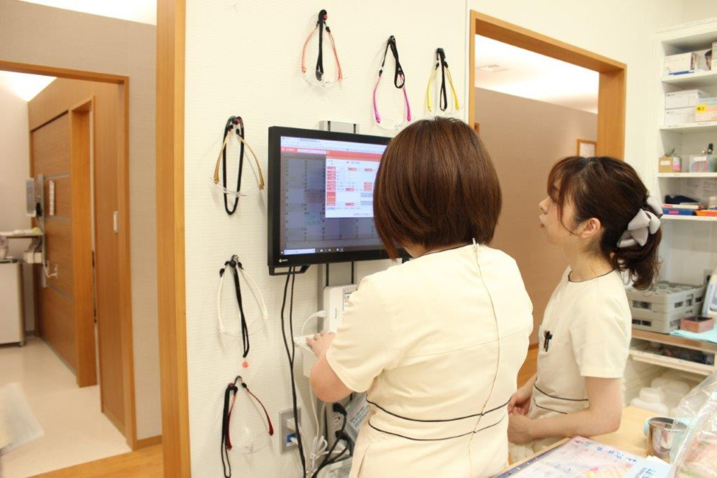 柏の葉総合歯科(言語聴覚士の求人)の写真:1つ1つ丁寧にお教えします。