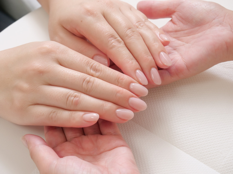 深爪矯正 爪悩み専門店グラシナ なんば店【2025年10月07日オープン】(ネイリストの求人)の写真3枚目: