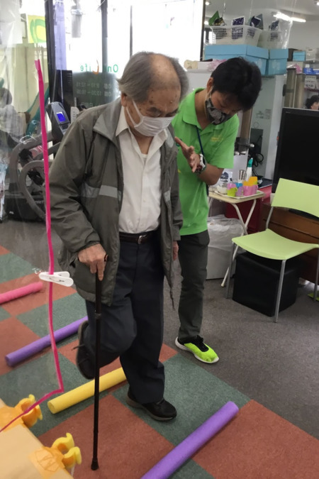 目標志向型デイ　リハビリテーションOne相生の写真2枚目：理学療法士が常駐し、一人一人に合わせたプラグラムを提案致します。