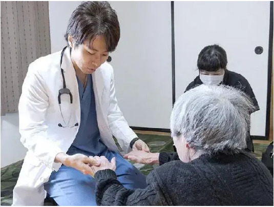 なるみ在宅診療クリニック（医療事務/受付の求人）の写真3枚目：
