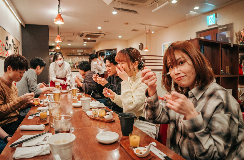 たいあん鍼灸接骨院（エステティシャン/セラピストの求人）の写真15枚目：たまにスタッフ同士でご飯食べにいきます♩