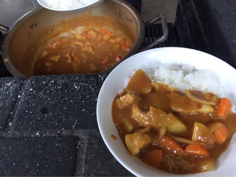 田中ナースリー若宮保育園の写真7枚目：お泊り保育　カレーづくり