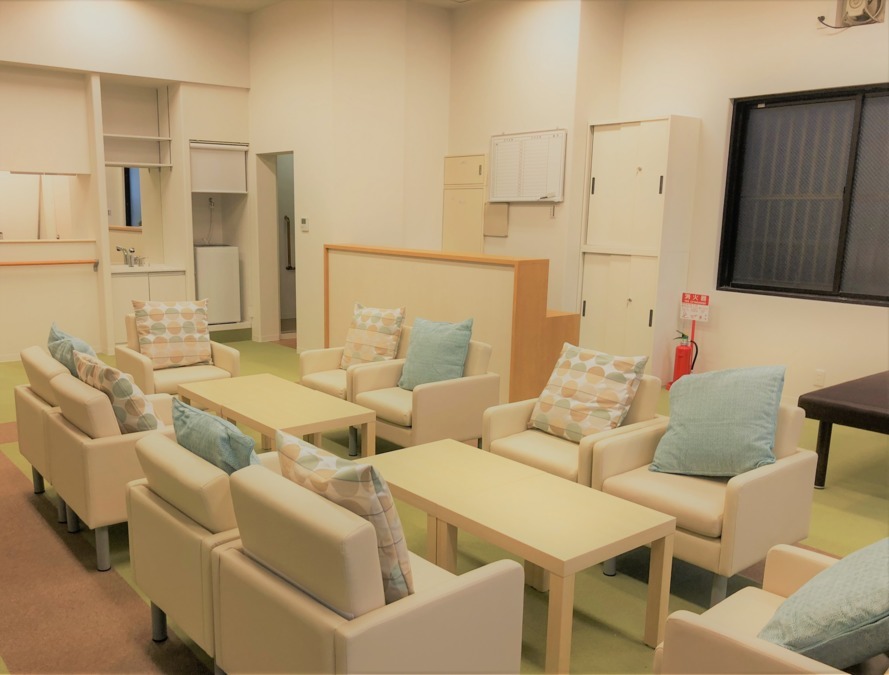 リハビリ特化型デイサービスfureai弘明寺ブルーライン店【2018年08月01日オープン】(生活相談員の求人)の写真:清潔感のあるきれいな店内