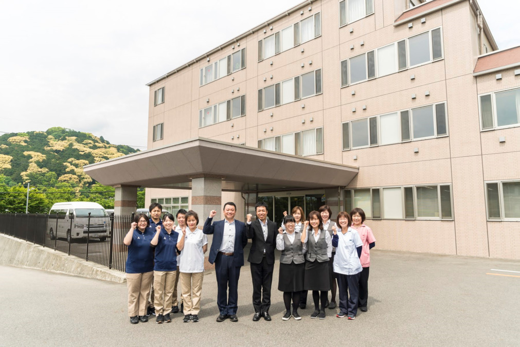 コンソルテ新緑苑（介護職/ヘルパーの求人）の写真2枚目：