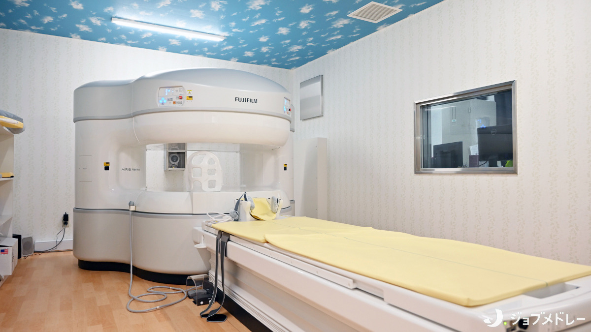 日野みんなの診療所(医療事務/受付の求人)の写真15枚目:MRIプロジェクションマッピング機能を搭載した機械を導入しています