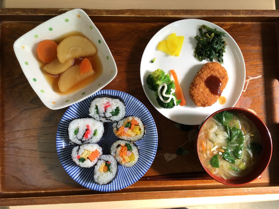デイサービスセンター楽花の写真3枚目：昼食はスタッフの手作り