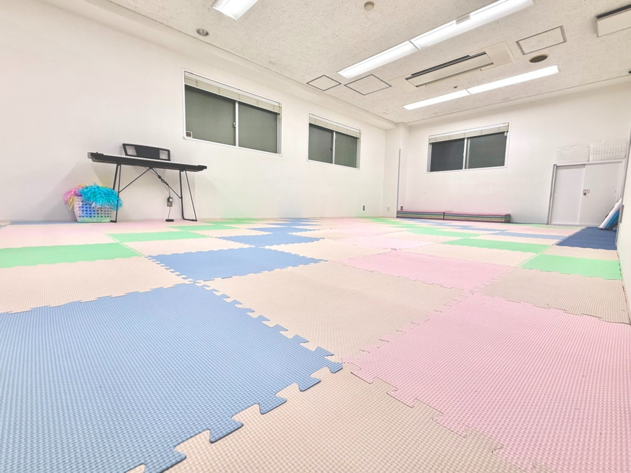 児童発達支援・放課後等デイサービス　エミット上本町（児童指導員/指導員の求人）の写真2枚目：
