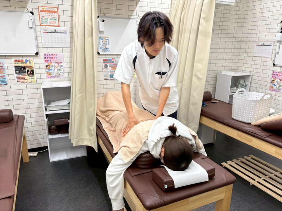 はぴねす鍼灸整骨院　川西院（柔道整復師の求人）の写真7枚目：幅広い技術が身に付く！