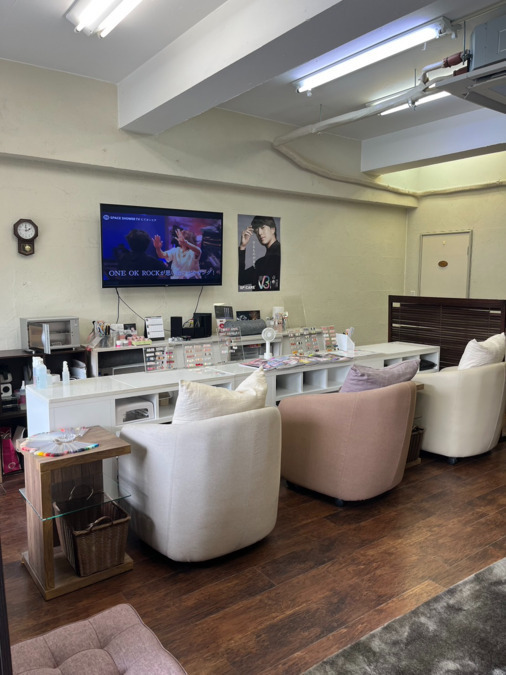 ネイルソファ生駒店の写真2枚目：