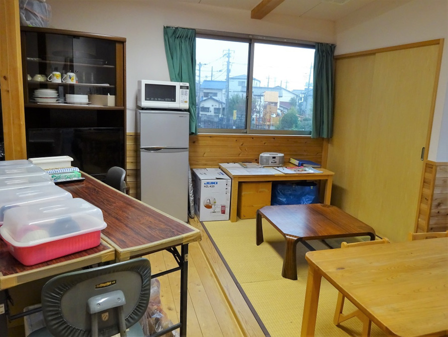 めぇめぇこやぎこども園（認可保育園）（保育士の求人）の写真10枚目：１Fと２Fに休憩室があります。