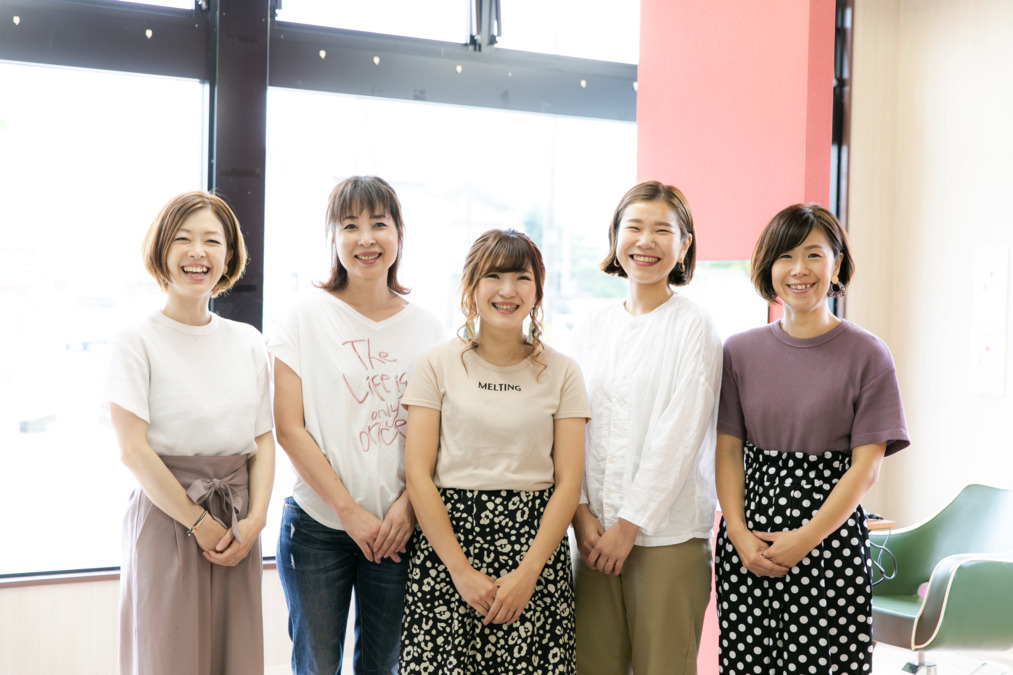 ヘアカラー専門店カラープラス 旗の台店【2023年03月オープン予定】(美容師の求人)の写真: