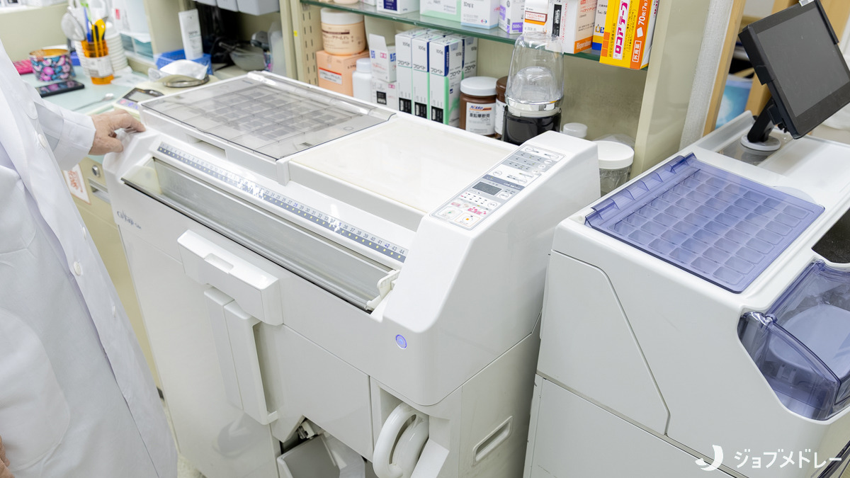 いるか薬局 本店(薬剤師の求人)の写真10枚目:自動分包機を導入しています