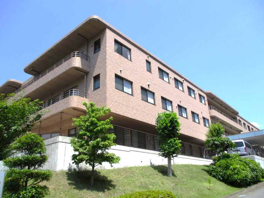 介護老人保健施設 ケアガーデンさがみ湖(清掃/環境整備の求人)の写真1枚目: