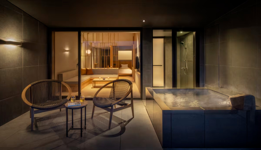 (株)Little One  星野リゾート 界 草津の写真1枚目：