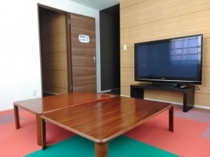 放課後等デイサービスE.C.O.ジュニアアカデミーの写真4枚目：英語教室やパソコン教室をおこなっています