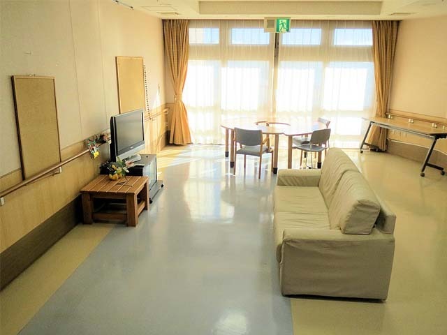 特別養護老人ホーム フジホーム（介護職/ヘルパーの求人）の写真2枚目：ぬくもりあるあたたかな空間です。
