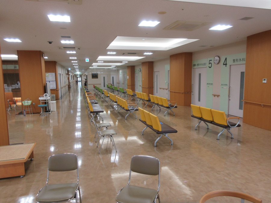高梁市国民健康保険成羽病院の写真2枚目：自治体病院として、へき地医療拠点病院として、高梁市西部地域の医療を担っています。