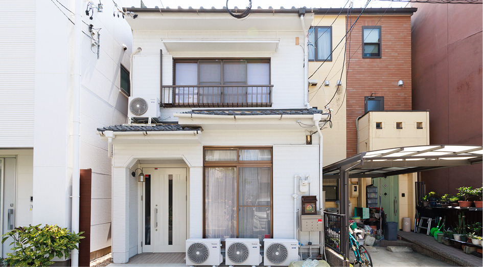 にじの木 道下の写真