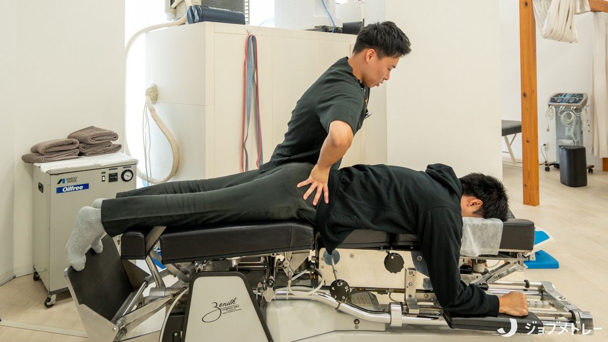 TSUNAGI接骨院 ハーヴェスト院(柔道整復師の求人)の写真14枚目:患者様のお悩みに丁寧に寄り添っています