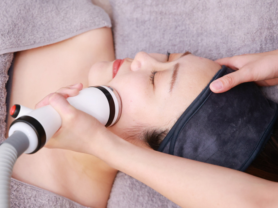 毛穴レス水光肌&小顔フェイシャルサロン キレイ美肌の写真2枚目: