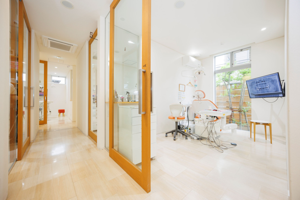 にじいろ歯科（歯科助手の求人）の写真4枚目：