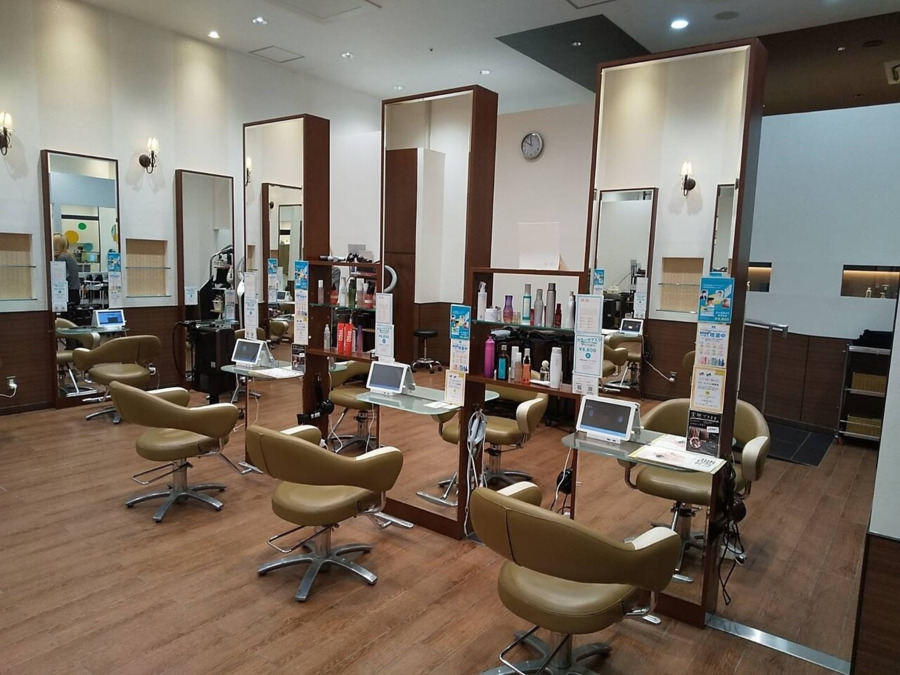 HAIR&MAKE LUNALUNA 天童店(美容師の求人)の写真4枚目: