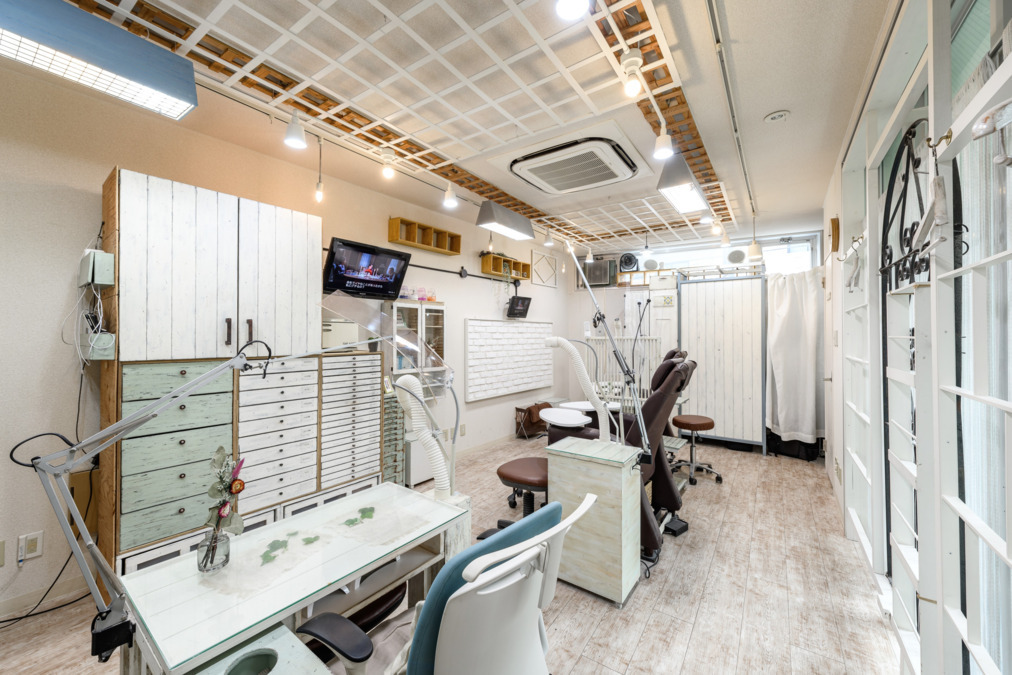 Simpliee NAIL EYE by ProcareNail 吉祥寺店の写真3枚目：