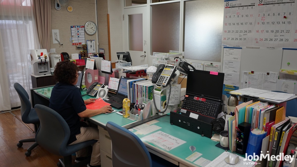 居宅介護支援事業所　ローズヒルケアセンター（ケアマネジャーの求人）の写真3枚目：チーム内での円滑な連携を大切に、地域高齢者をサポートしています