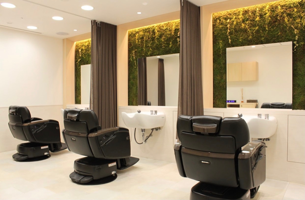 HAIR&GROOMING YOSHIZAWA Inc. PREMIUM　聖路加店（理容師の求人）の写真6枚目：