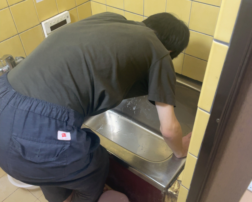 居宅訪問介護みらい(生活支援員の求人)の写真10枚目:お風呂掃除を頑張ってます♨️