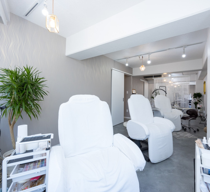 B+TREE 三軒茶屋店 Produced by INFINEEZ(ネイリストの求人)の写真5枚目: