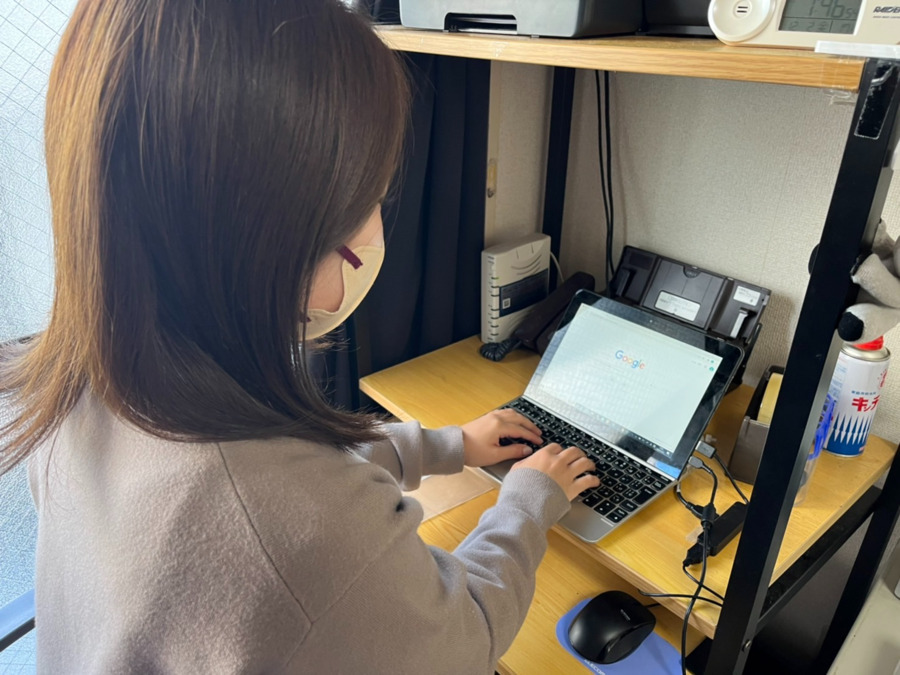 カムオン春日野の写真2枚目：タブレットやPCを活用して仕事をしていますので、難しい操作は一切ありません。