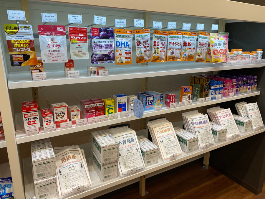長岡天神まち薬局（薬剤師の求人）の写真3枚目：OTC販売とセルフメディケーション推進に力を入れています！