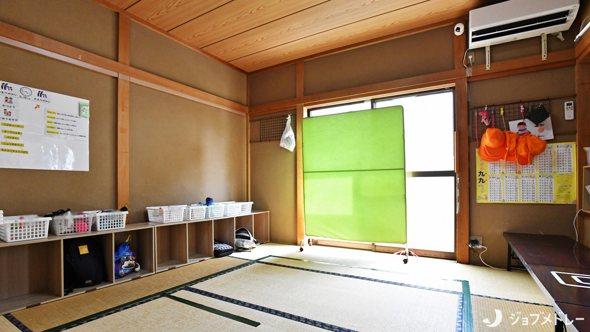 おもちゃ箱かしわの写真6枚目：広々として家庭的な雰囲気の空間です